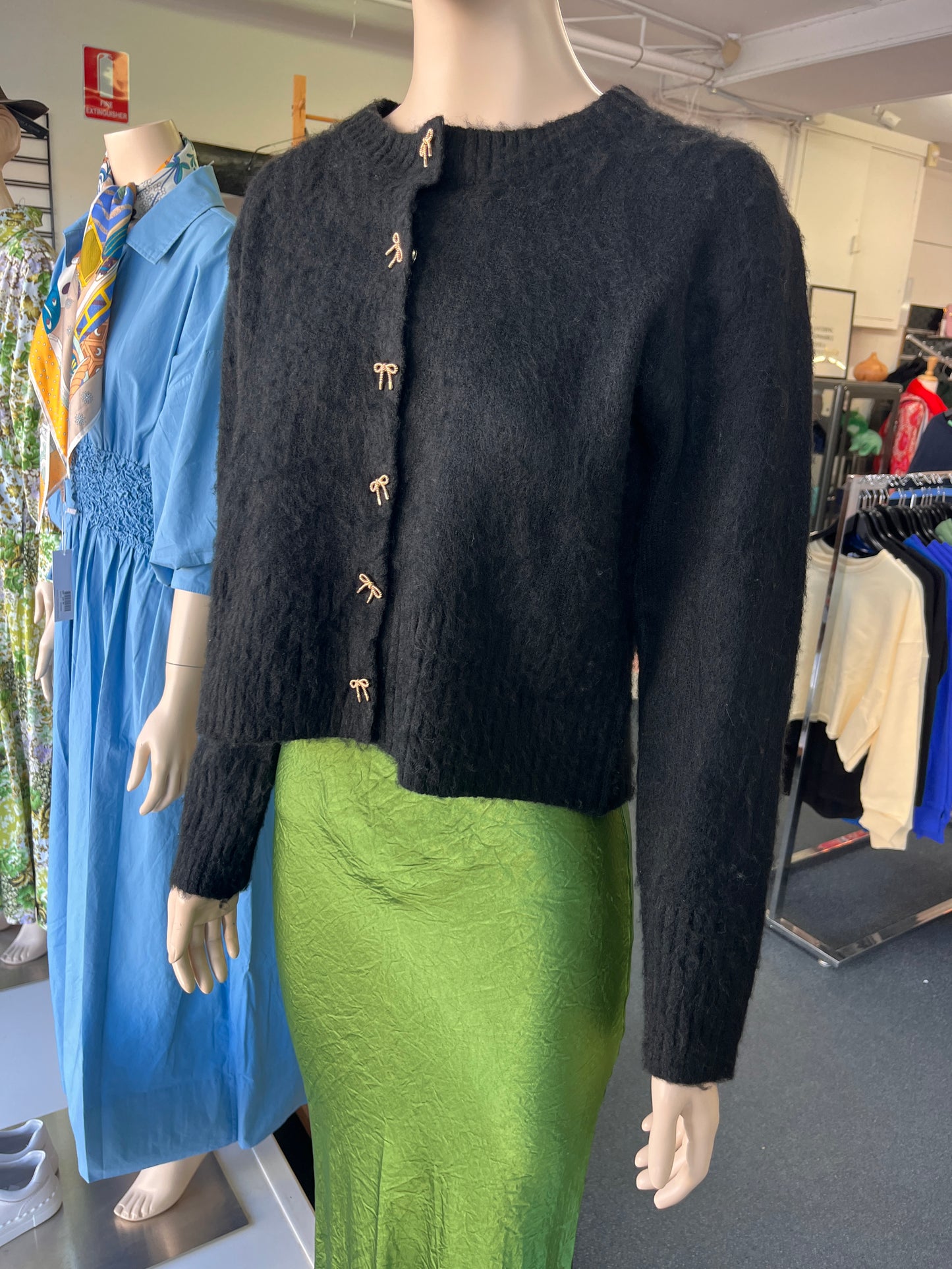 KNIT BOW CARDI - BLACK