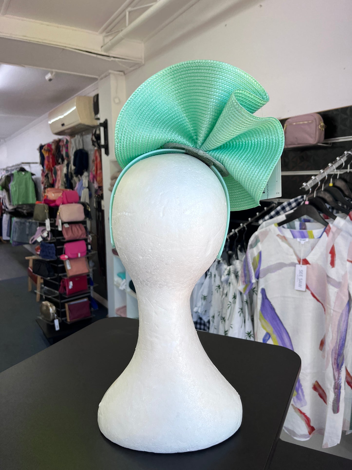 FASCINATOR ZARIA