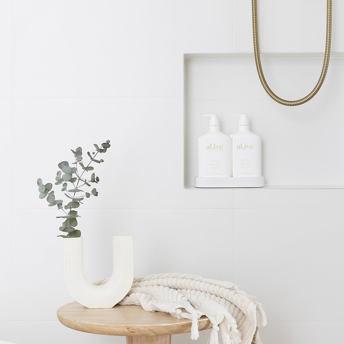 WASH & LOTION DUO + TRAY - MANGO & LYCHEE
