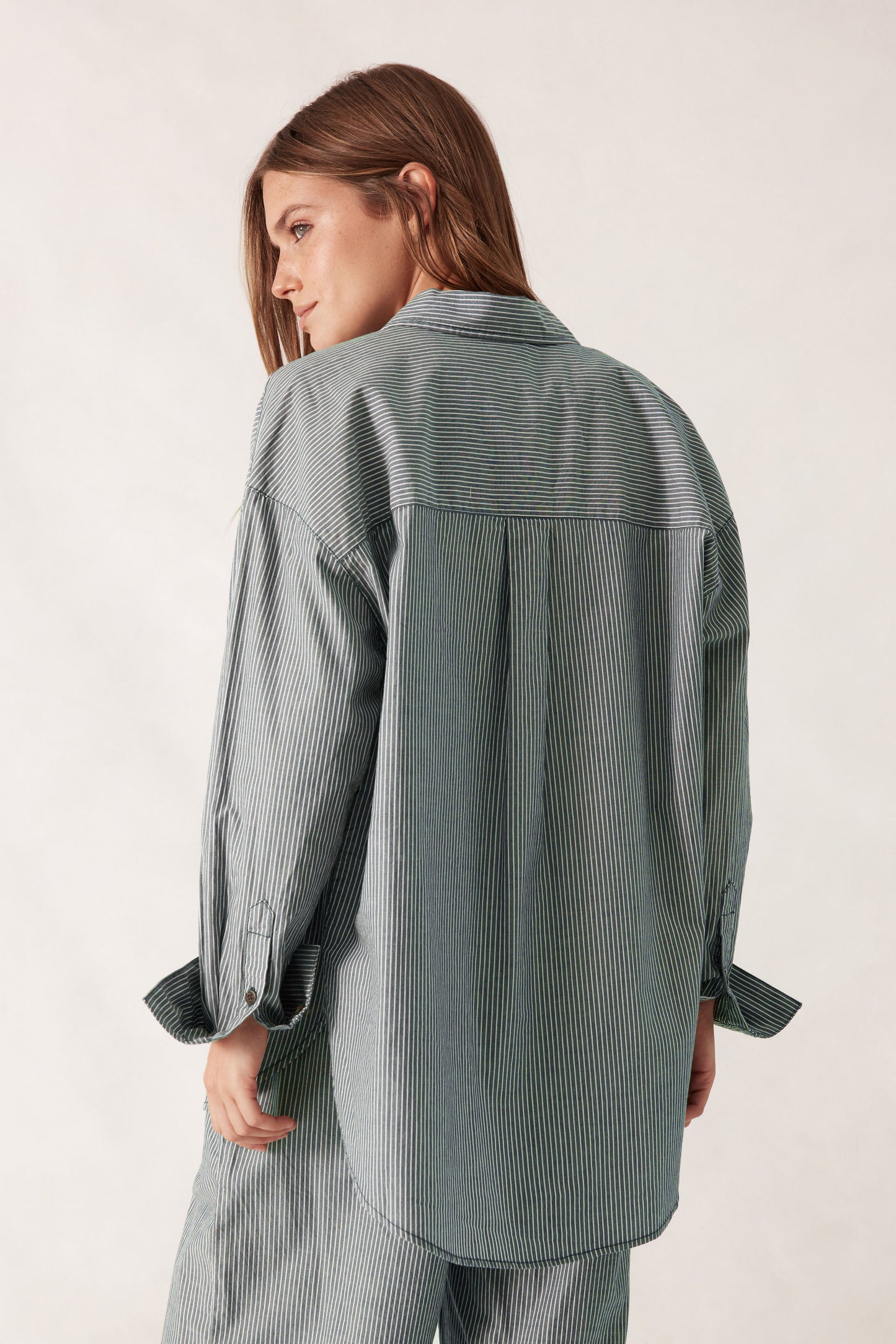SHIRT PETA OVERSIZED