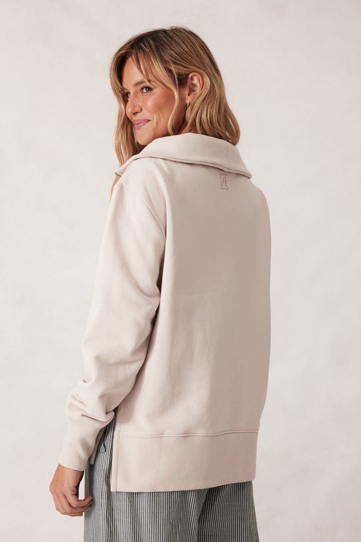 SWEAT ISABELLA HALF ZIP - ALMOND