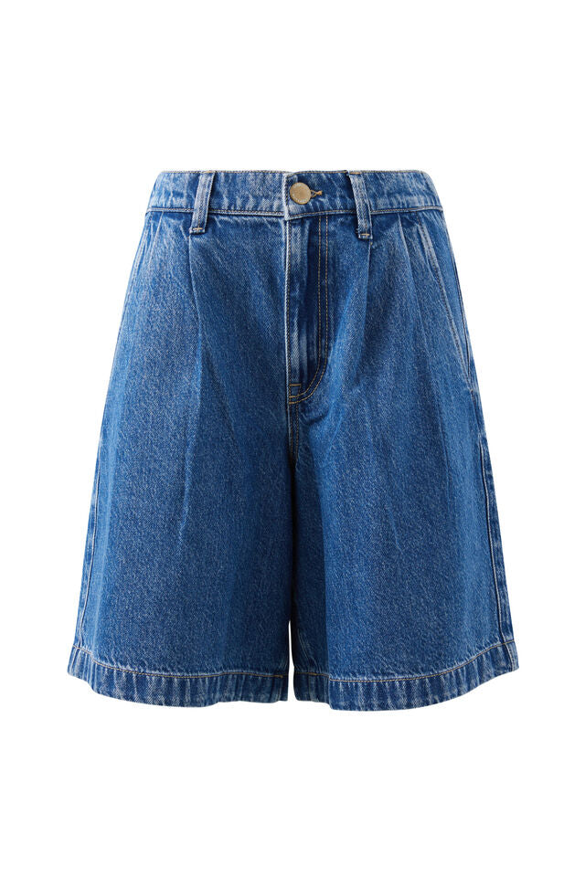 SHORTS SYLVIE LONGLINE PLEAT DENIM - FRESH INDIGO