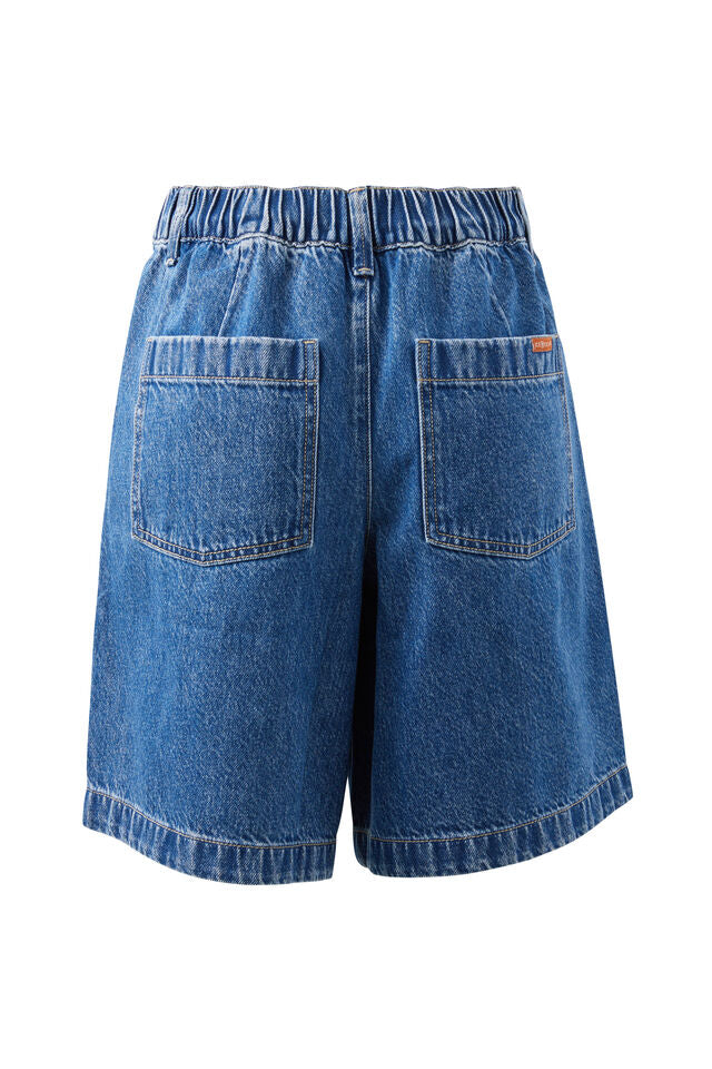 SHORTS SYLVIE LONGLINE PLEAT DENIM - FRESH INDIGO