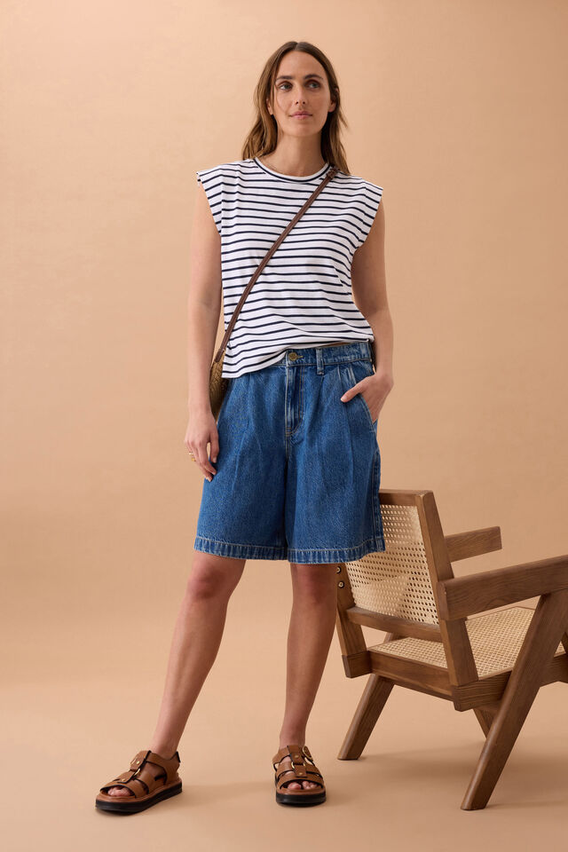 SHORTS SYLVIE LONGLINE PLEAT DENIM - FRESH INDIGO
