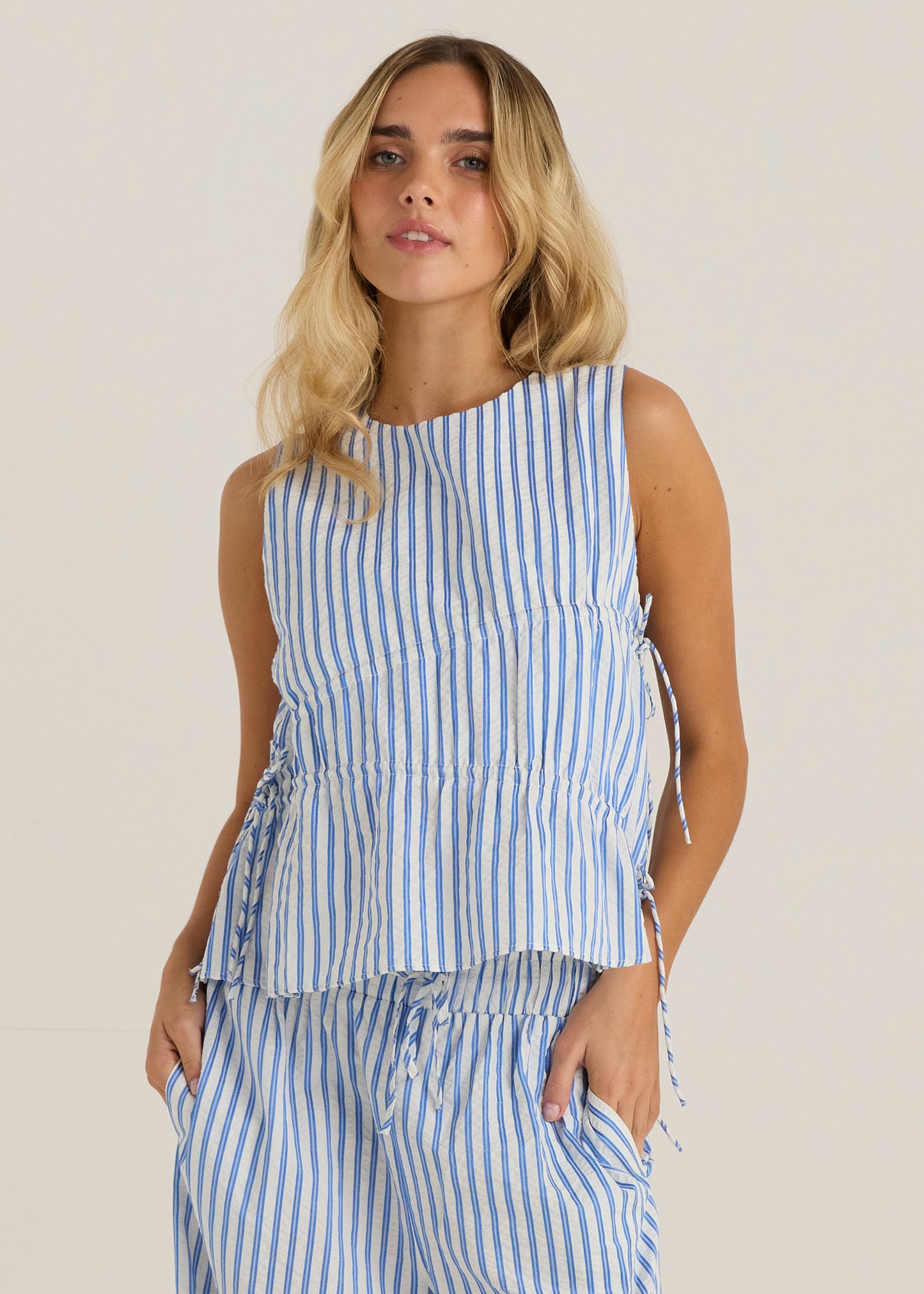 TOP AZIZA GATHERED TIE - BLUE/WHITE STRIPE