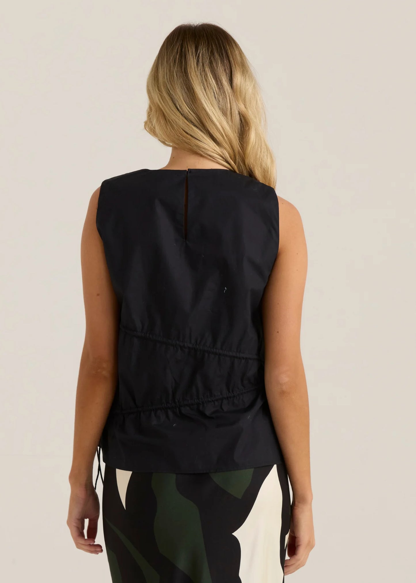 TOP ELIN GATEHRED TIE - BLACK