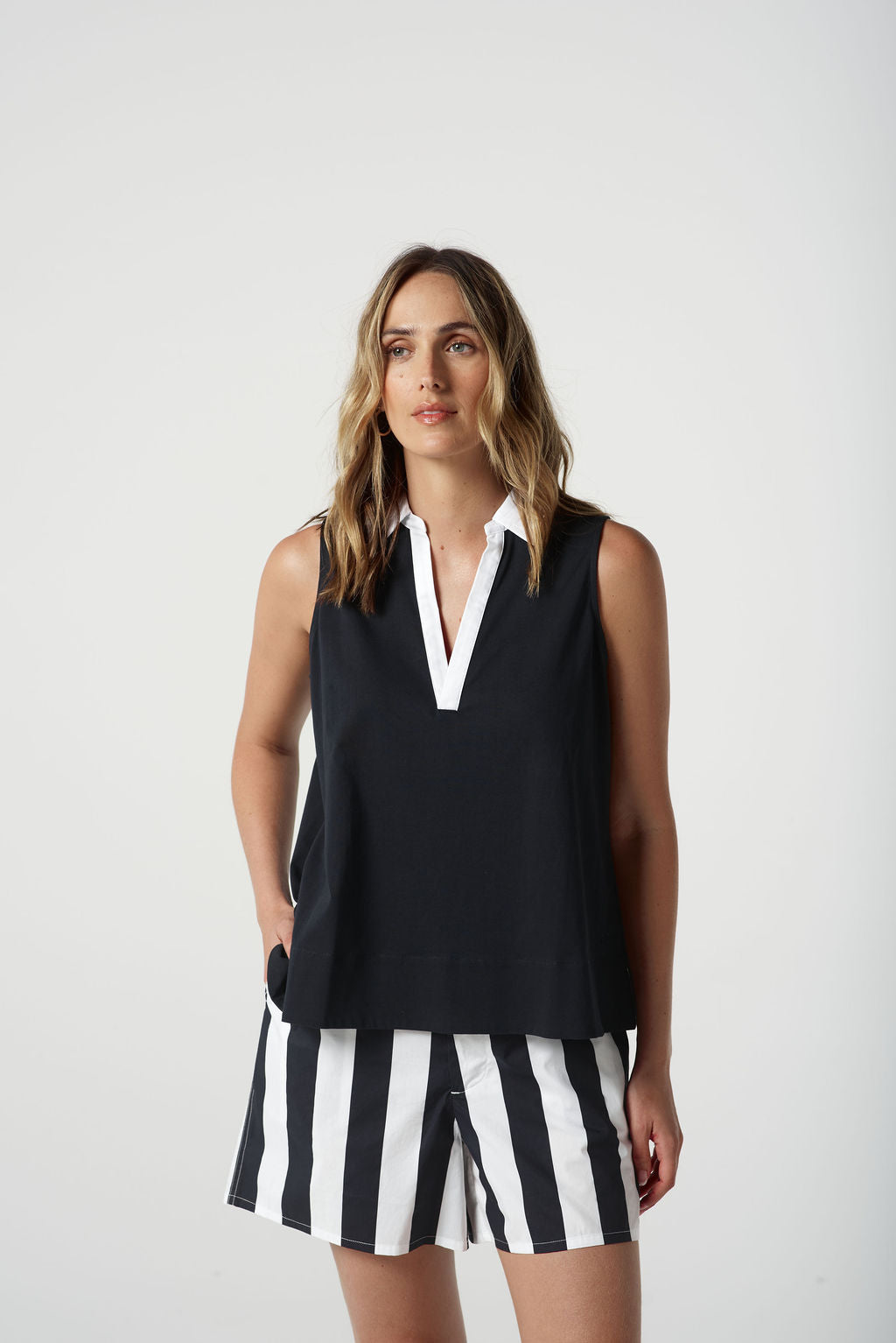 POLO SLEEVELESS - last one, size 14!