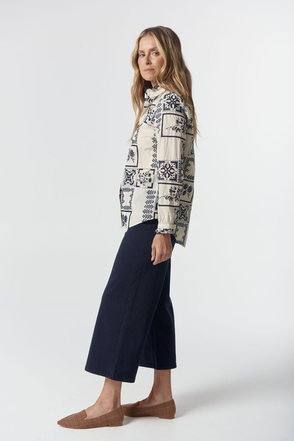 SHIRT WATTLE FRILL COTTON - WHITE/NAVY