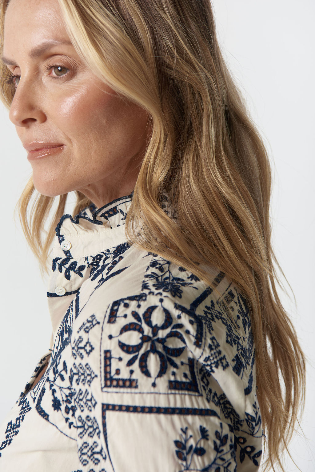 SHIRT WATTLE FRILL COTTON - WHITE/NAVY