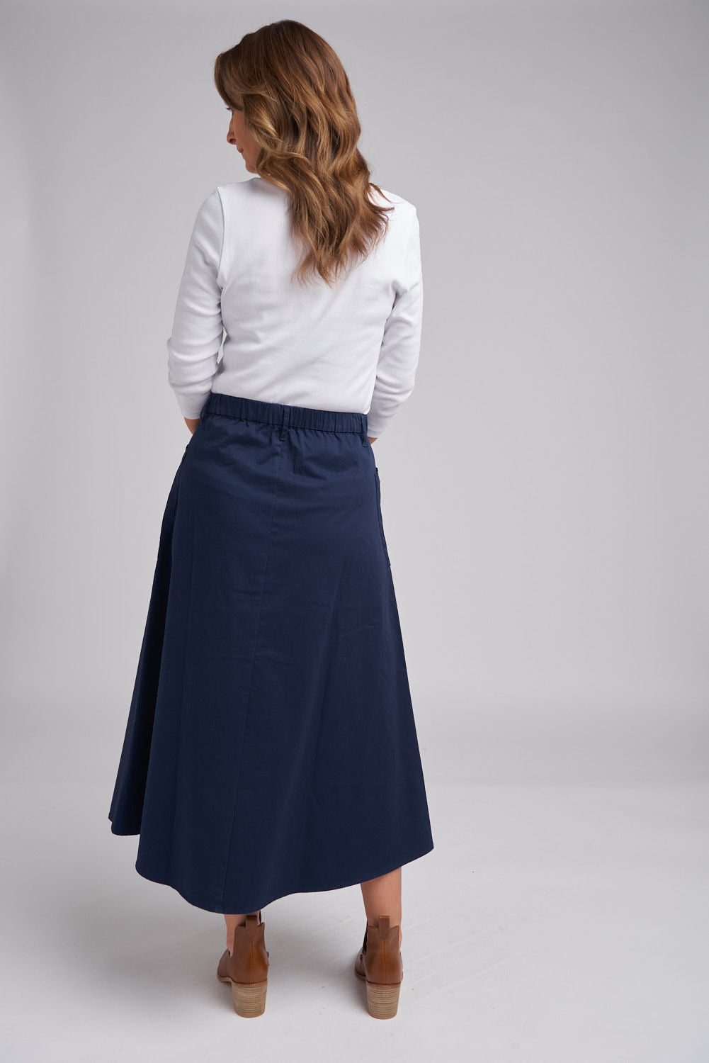 SKIRT BUTTON THROUGH POCKET