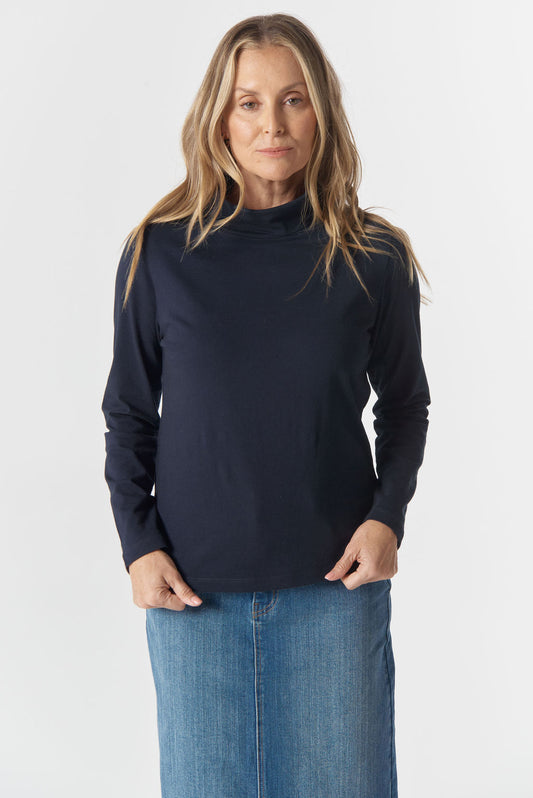 TOP THE TRADITIONAL COTTON SKIVVY - NAVY