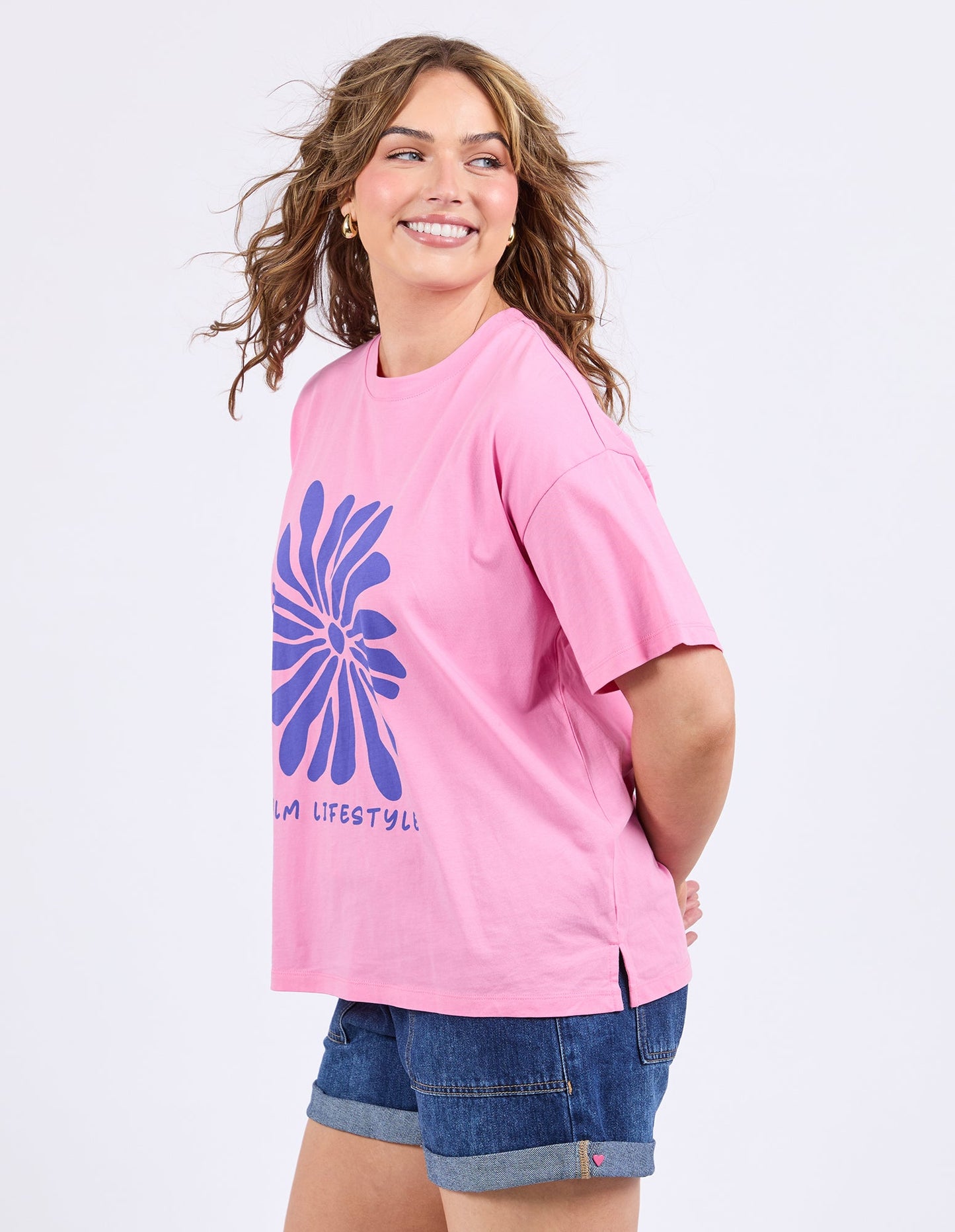TEE CAMELIA