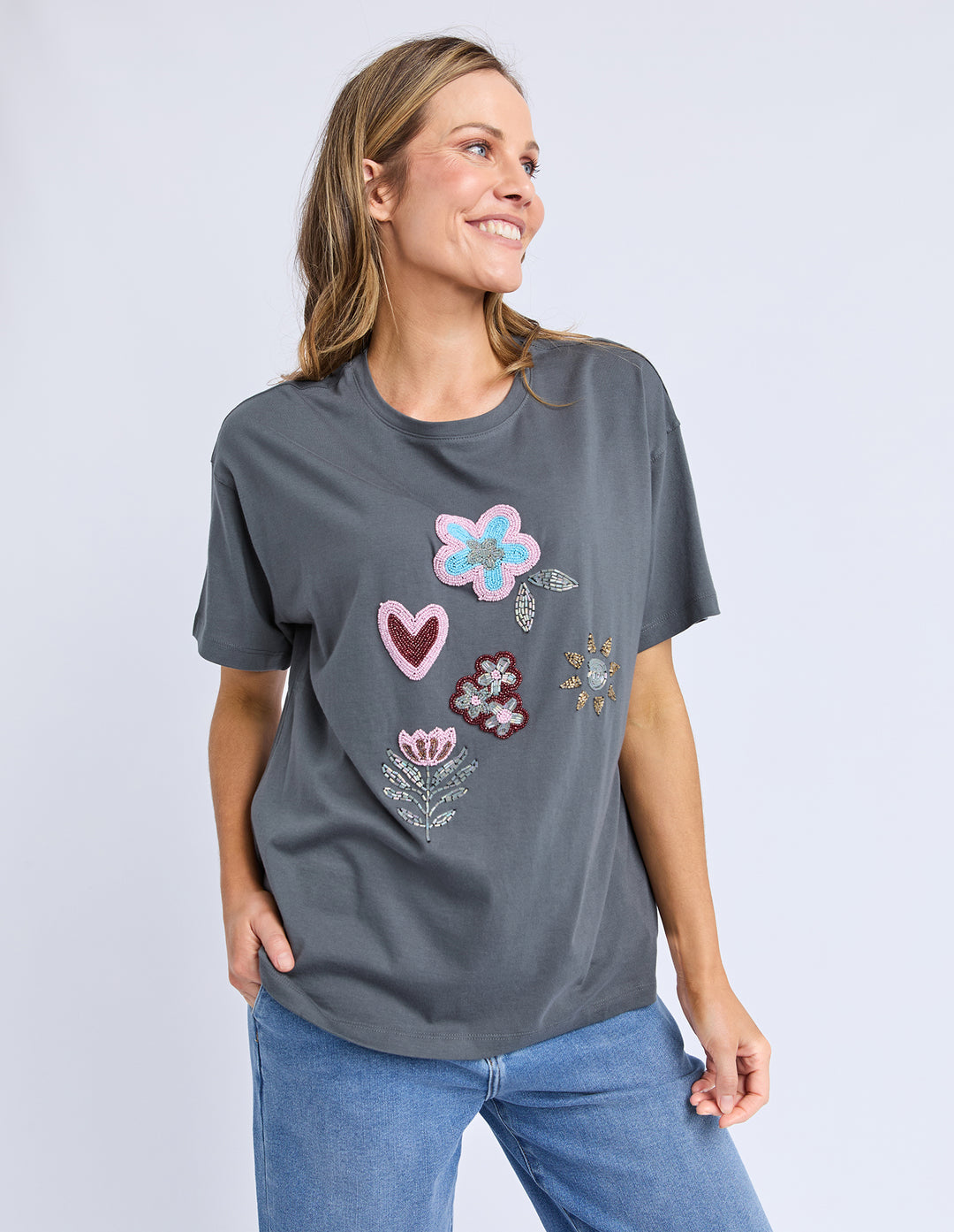 TEE ESTELLE
