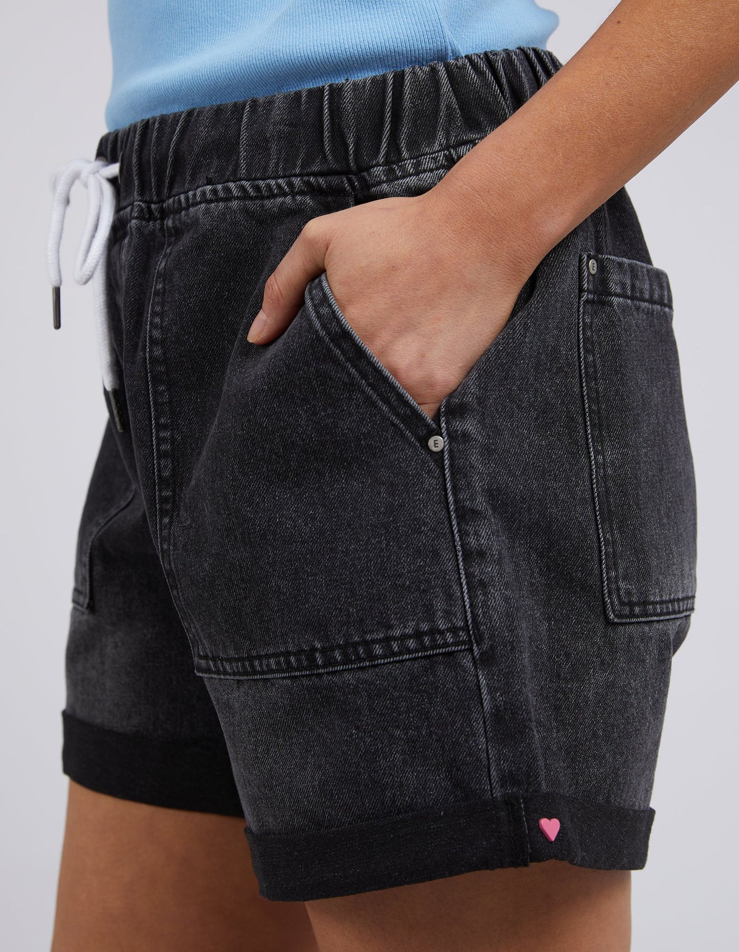 SHORTS EMMA RELAXED - WASHED BLACK