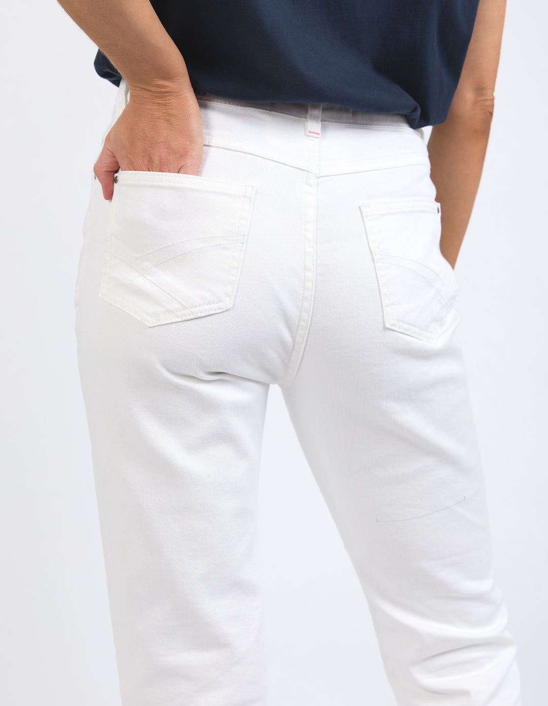 JEAN MOLLIE CAPRI - WHITE