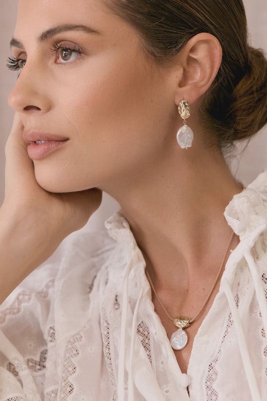 EARRINGS METAL POD PEARL GOLD