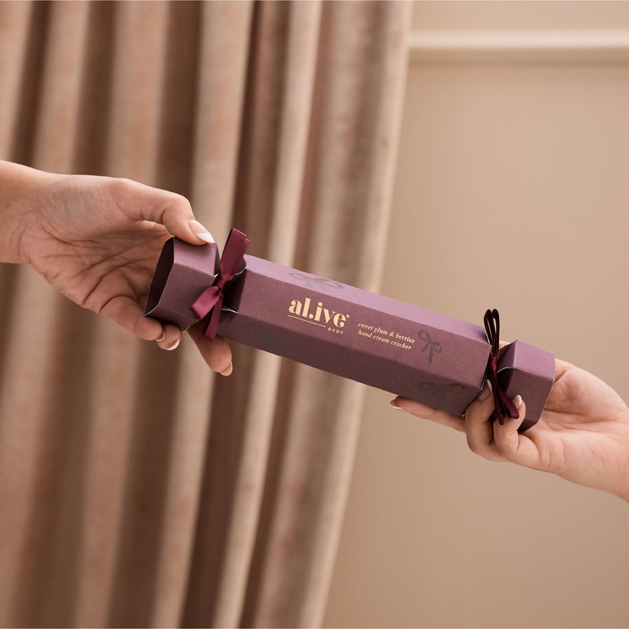 HAND CREAM CRACKER - SWEET PLUM & BERRIES