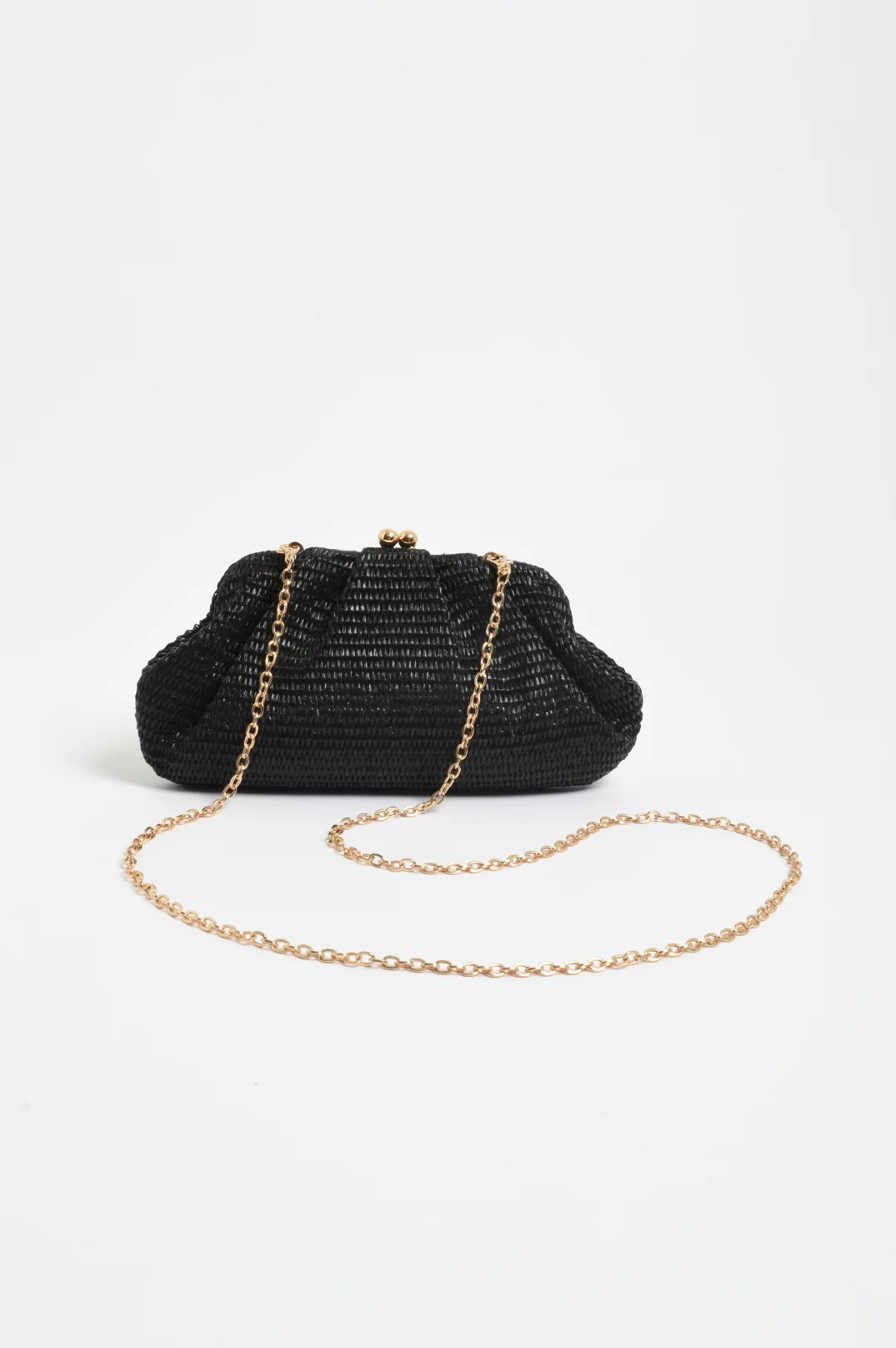 BAG WEAVE GATHERED CLUTCH - BLACK