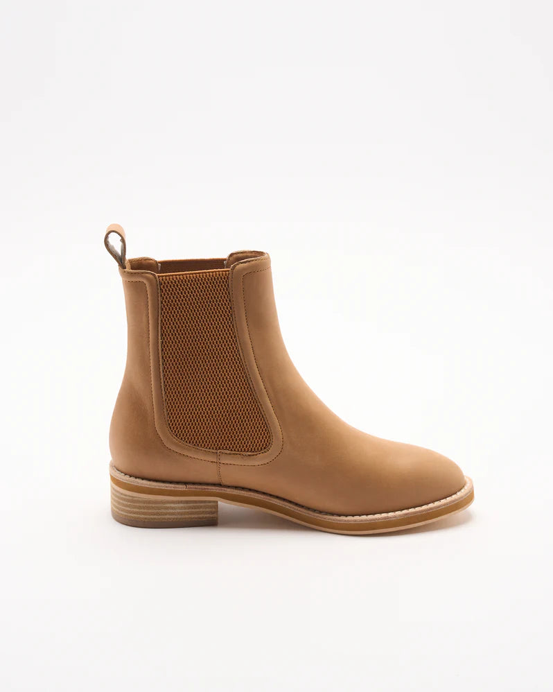 BOOTS CORA