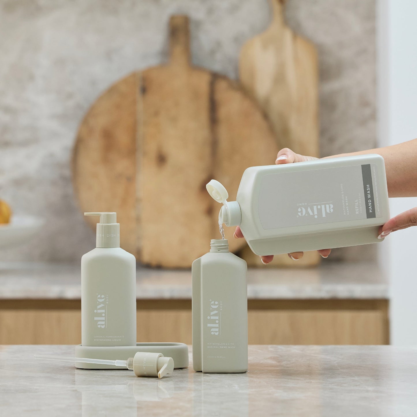REFILL BENCH SPRAY - LEMON & POMEGRANATE
