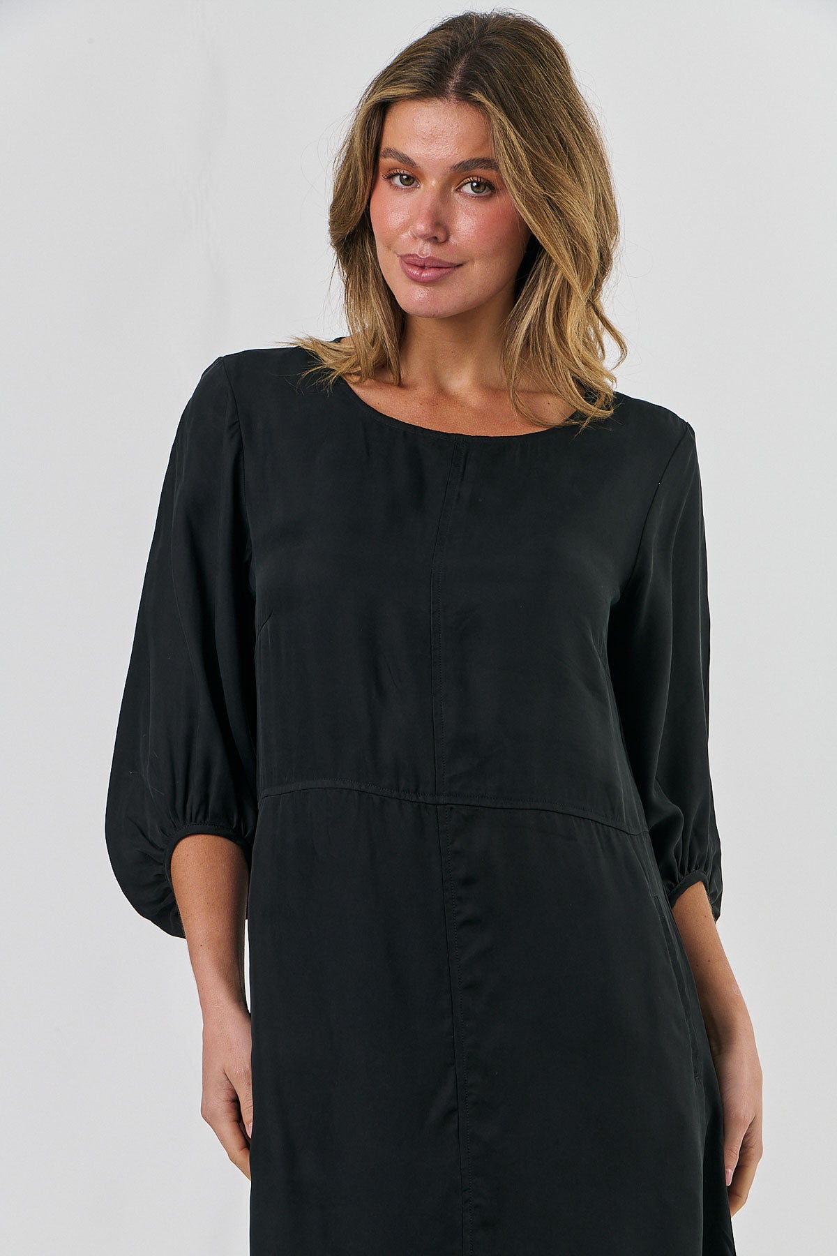 DRESS PITCH