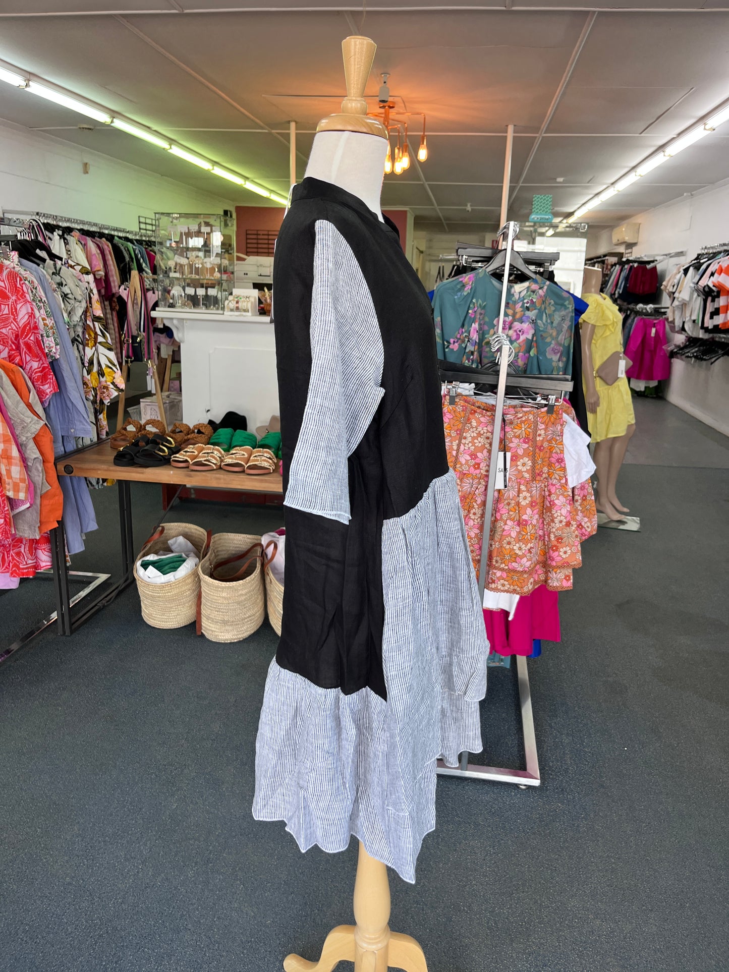 DRESS FINE LINEN LAYERED