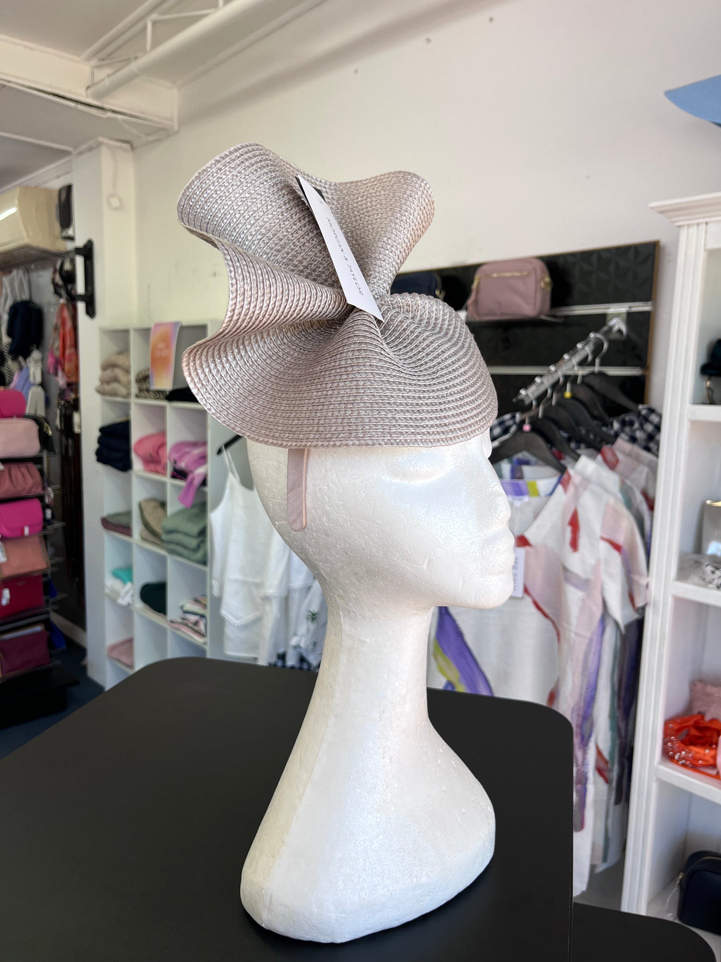 FASCINATOR ZARIA