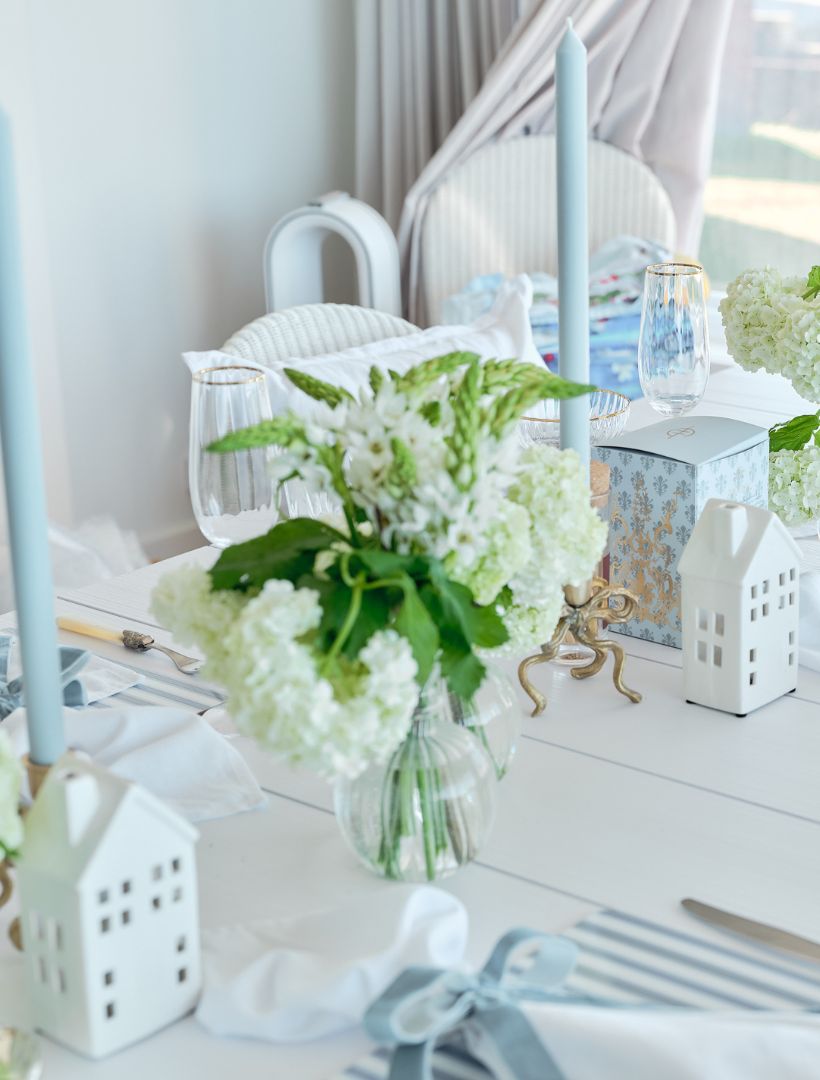 LIGHT UP PORCELAIN HOUSE - SMALL