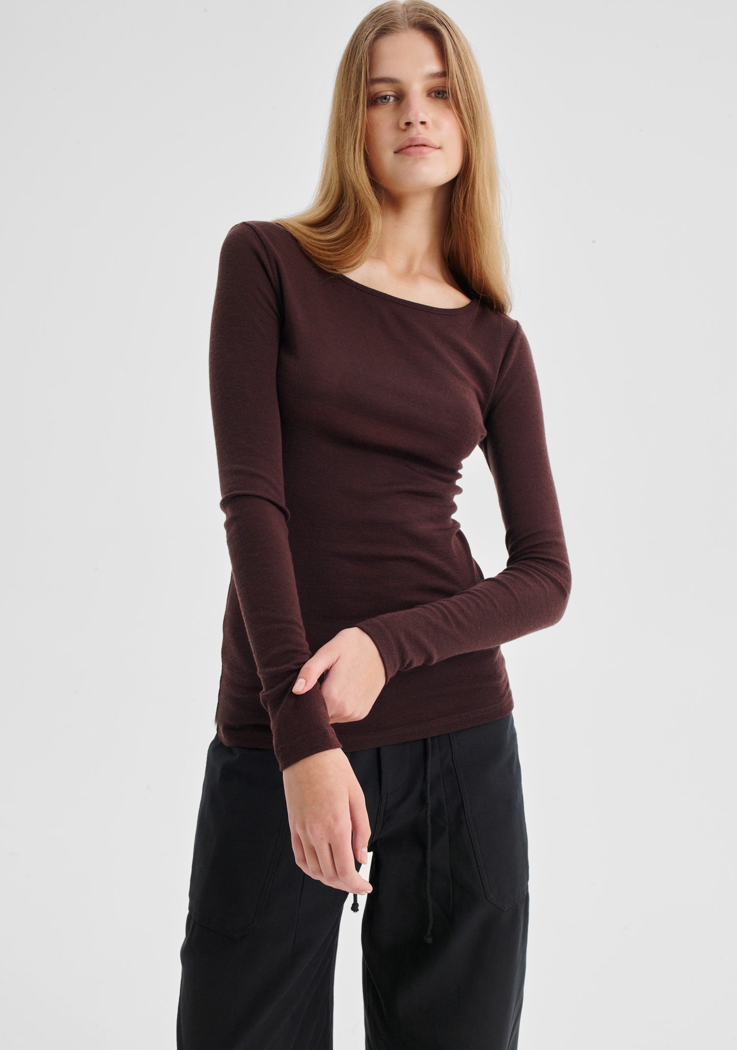 TOP MORRI MERINO ROUND NECK