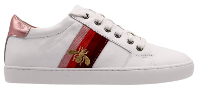 SNEAKER QUEENIE