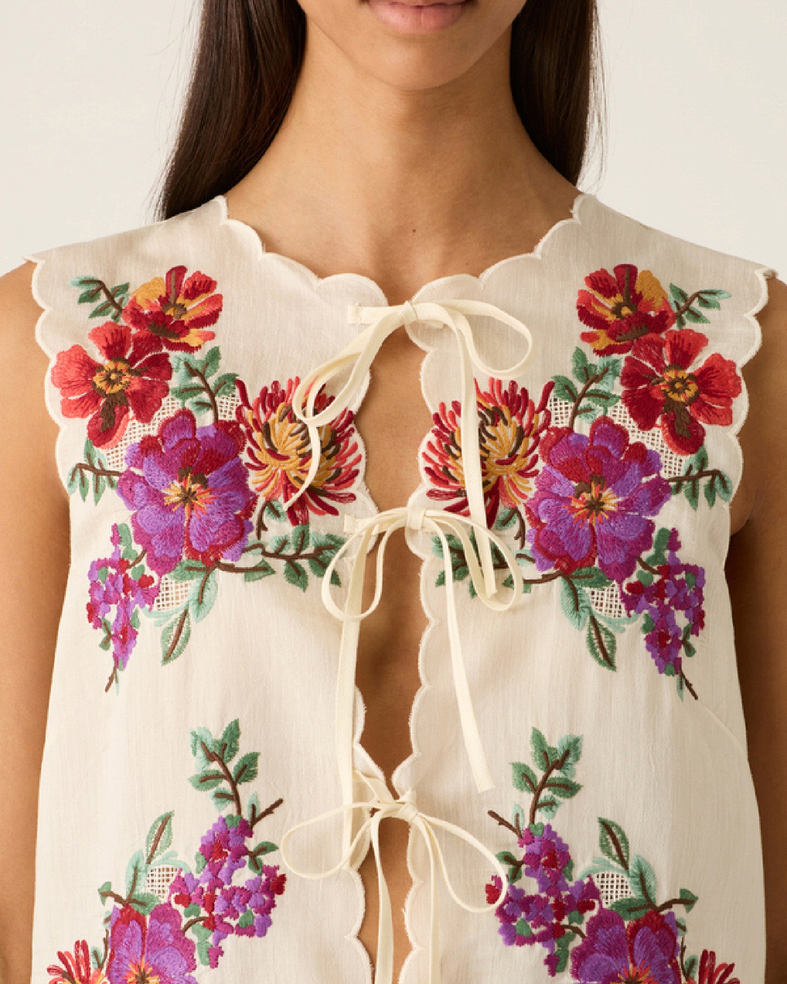 VEST FRIDA EMBROIDERY – CC's Trendz