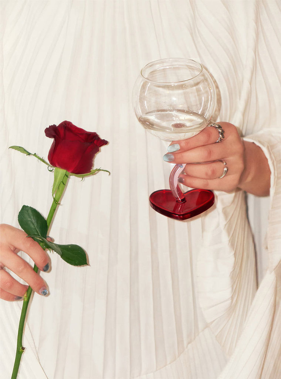 GLASS L'AMOUR BURGUNDY HEART BASE