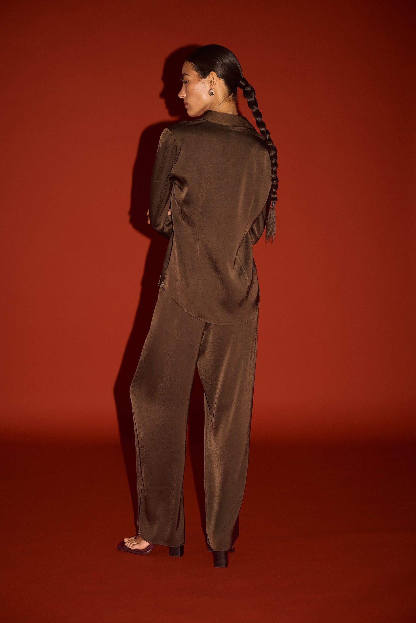SHIRT SOLACE PINTUCK CINCHED WAIST - CHOCOLATE
