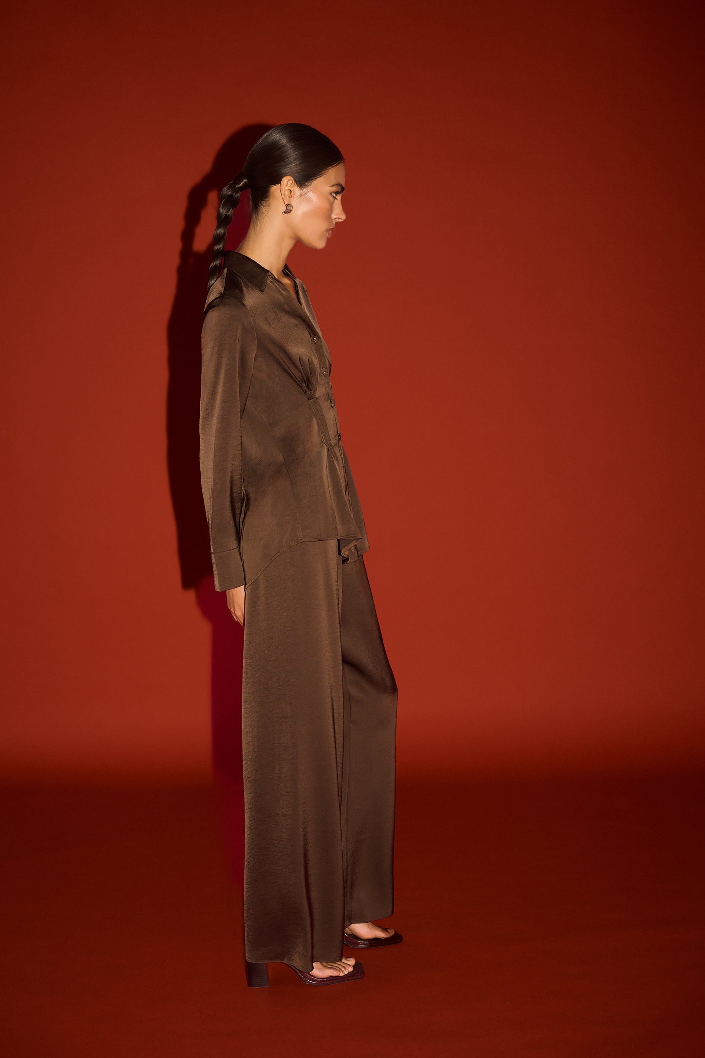 SHIRT SOLACE PINTUCK CINCHED WAIST - CHOCOLATE