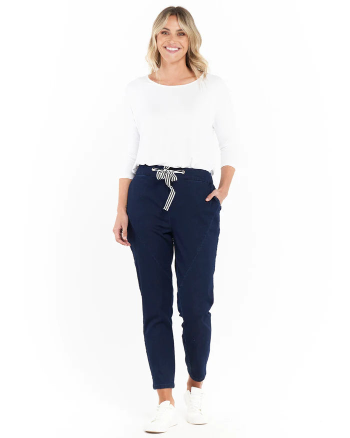 JEAN JOSEPHINE JOGGER
