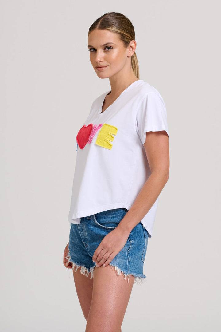 TEE V-NECK APPLIQUE LOVE - WHITE/MULTI