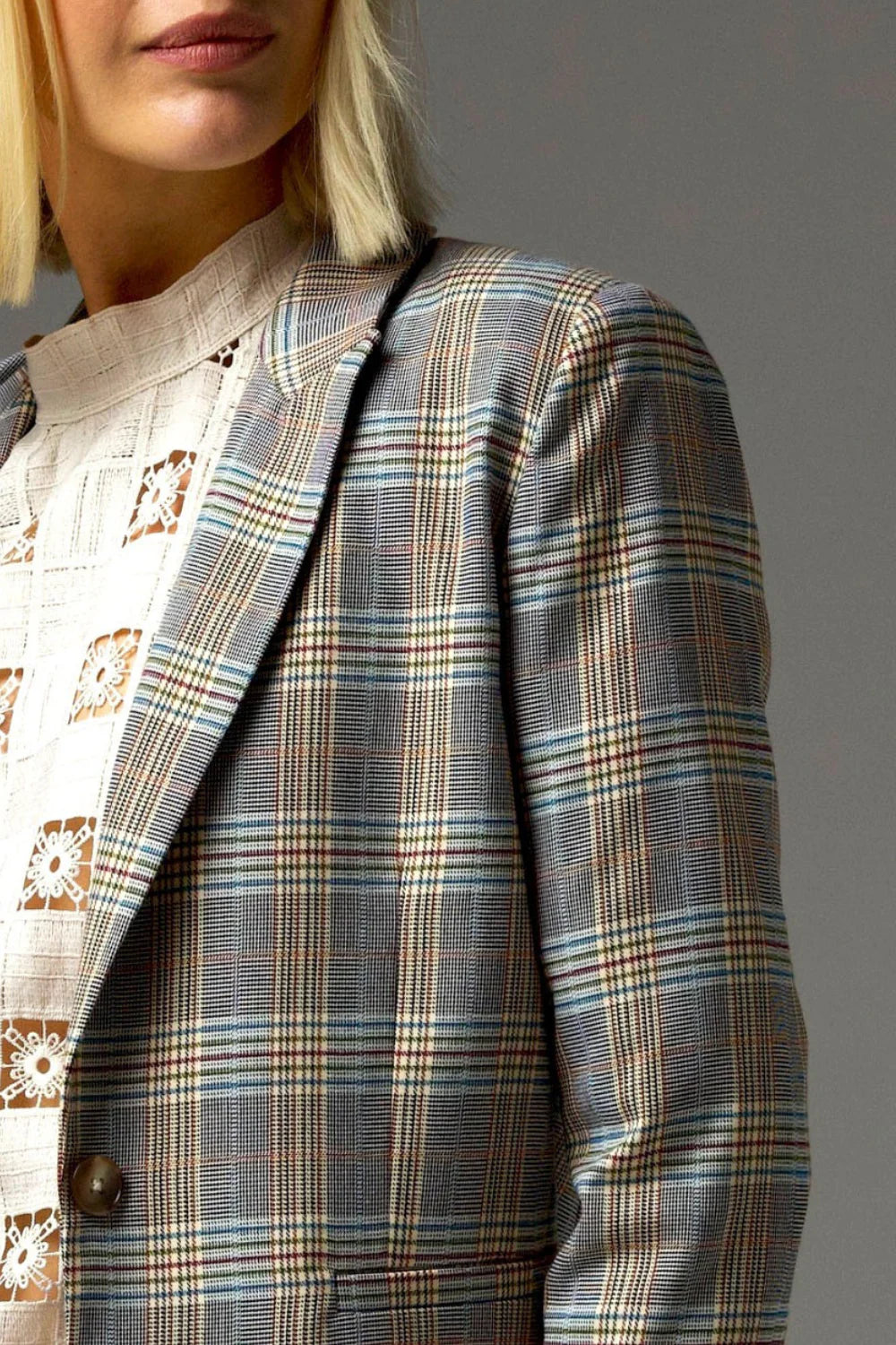 JACKET POISE