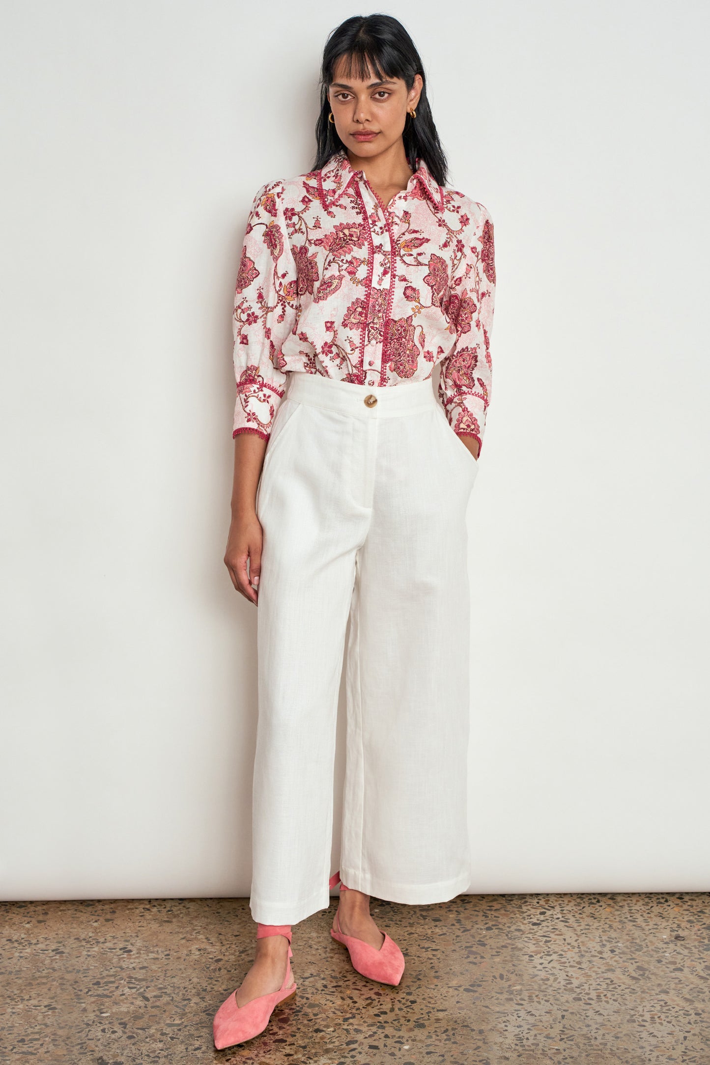 TOP SERENADE - ROSE PAISLEY