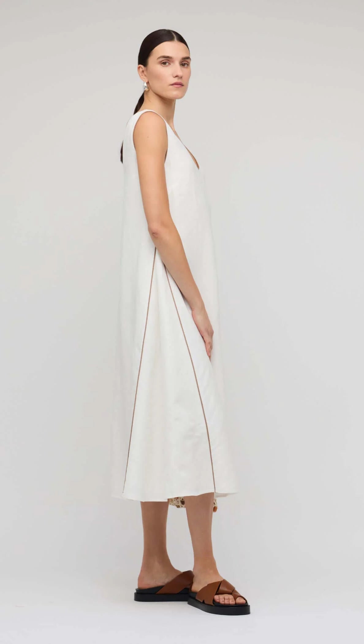 DRESS NYLA MIDI - WHITE/LATTE